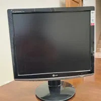 مانیتور lcd الجی ۱۷ اینچ در حد نو|رایانه رومیزی|یزد, |دیوار