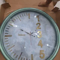 ساعت رنگی دیواری