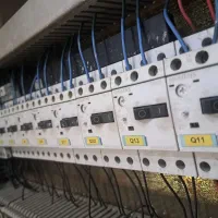 خدمات برق صنعتی وساختمان