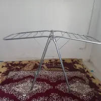 ۳۰۰