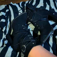 نیم بوت پاشنه بلند