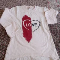 مقداری لباس دخترانه و پسرانه،یکمی زنانه