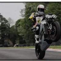 اموزش موتور سواری اموزشگاه موتور سیکلت