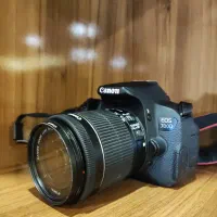 دوربین کنون 700D با لنز 55-18(کم کارکرد + متعلقات)