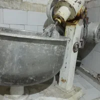 دستگاه خمیر گیر