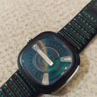 ساعت برند SEVEN FRIDAY