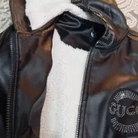 کابشن|لباس|قنوات, |دیوار