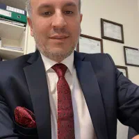 مسئول روابط عمومی ، با فن بیان بالا