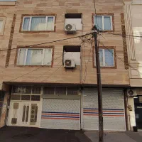 فروش فوری سه طبقه مسکونی تجاری در بهترین نقطه شهر