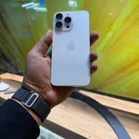 اپل iPhone 15 Pro Max با حافظهٔ ۲۵۶ گیگابایت