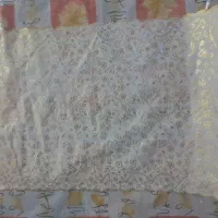 زیر تاقچه ایی