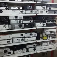 ویدیو پروژکتور شارژی قابل حمل فضای باز و باغ