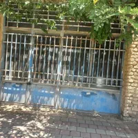 مغازه فروشی