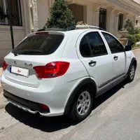 کوییک ار ۴۰۲ فابریک|خودرو سواری و وانت|شیراز, ستارخان|دیوار