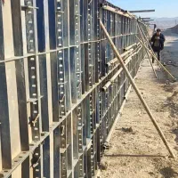 تعدادی کارگر ساده و قالبند فلز نیازمندیم|استخدام معماری، عمران و ساختمانی|چناران, |دیوار