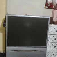 یک عدد تلوزیون بزرگ