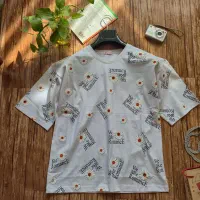 تیشرت طرح بابونه