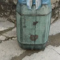 گالن نفتی۶۰ لیتری|ظروف نگهدارنده، پلاستیکی، یک‌بارمصرف|ارومیه, |دیوار