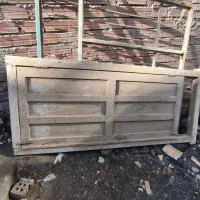 درب و چهارچوب چوبی قدیمی