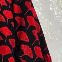 شومیز|لباس|فلاورجان, |دیوار