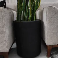 گلدان سفالی استوانه ای