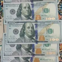 دلار تزیینی