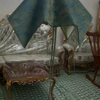 آباژور ایستاده