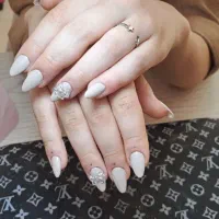 سالن زیبایی تیارا با کادری مجرب و حرفه ای|خدمات آرایشگری و زیبایی|گلبهار, شهر جدید گلبهار|دیوار