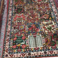 قالی بختیاری|فرش|اصفهان, برازنده|دیوار