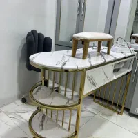 میز ناخن و صندلی|آرایشگاه و سالنهای زیبایی|یاسوج, |دیوار