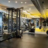 کمک آشپز برای بوفه باشگاه