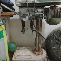 یک‌عداد‌دسگاه‌دریل‌ستونی‌