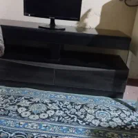 زیر تلوزیونی در حد نو تخفیف دارد