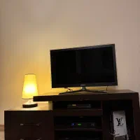 تلویزیون و میز تلویزیون