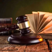 وکیل پایه یک دادگستری