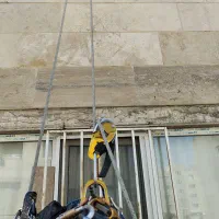 پیچ و رولپلاک سنگ نما کار در ارتفاع با طناب راپل|خدمات پیشه و مهارت|کرج, گلشهر|دیوار