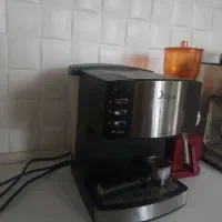 دستگاه اسپرسو ساز دلمو