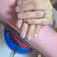 مانیکور و پدیکور