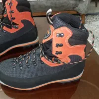 بوت کوهنوردی لوتوس ایتالیا