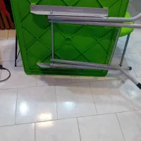 ۴ عدد صندلی با یک میز تاشو