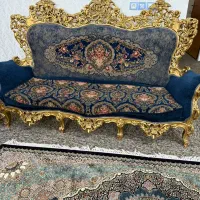 مبل 9 نفره شیک وتمیز با گل میز و میز جلو مبلی