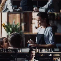 ظرفشور-سالندار-آشپز فرنگی