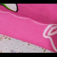 روبالشی دست‌دوز با دوخت تمیز و باکیفیت|رختخواب، بالش، پتو|میانه, |دیوار