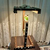 میز معلق برای گلدون یا دکوری ،بعلاوه نور شب خواب