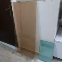 شیشه طبقه سفید و عسلی