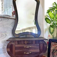 آینه و کنسول