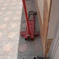 جک سندون و میز کار
