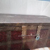 صندوق قدیمی بزرگ