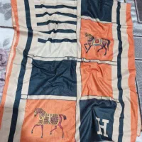 شال پاییزی به علت جمع کردن مغازه فقط ۵۰ ت