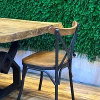 دنیای میز و صندلی فلزی